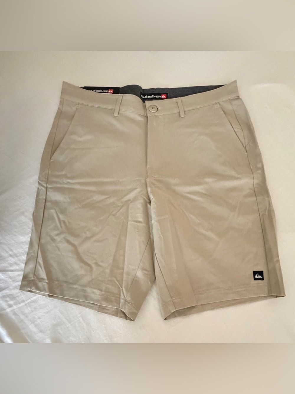 Quiksilver Men's Beige Flat-Front Walkshorts